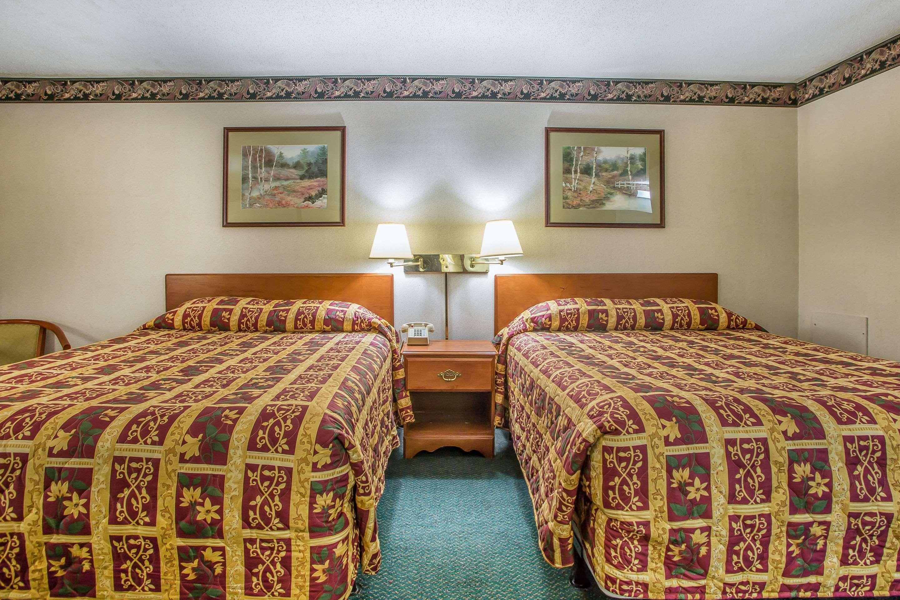 Rodeway Inn Bedford Exterior foto